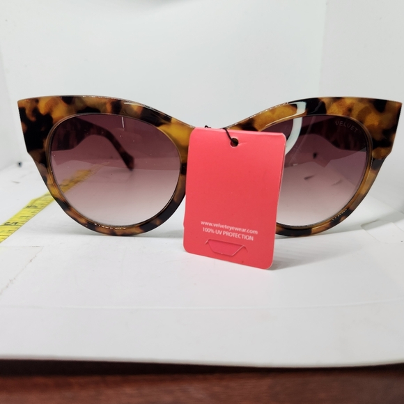 VELVET SUNGLASSES CHELSEA CHUNKY CATEYE TORTOISE SHELL BROWN LENS NEW NWT main image 3